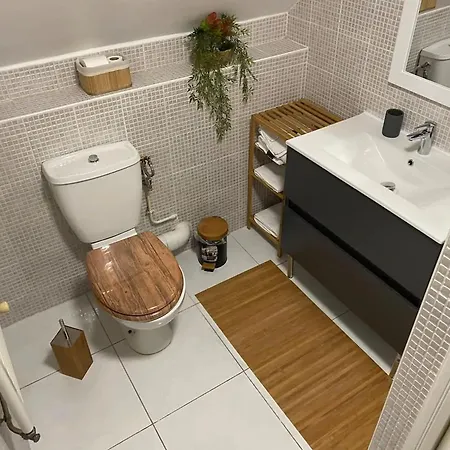 Charmante Maison A Avec Terrasse Et Jardin Cloture بيت للعطل